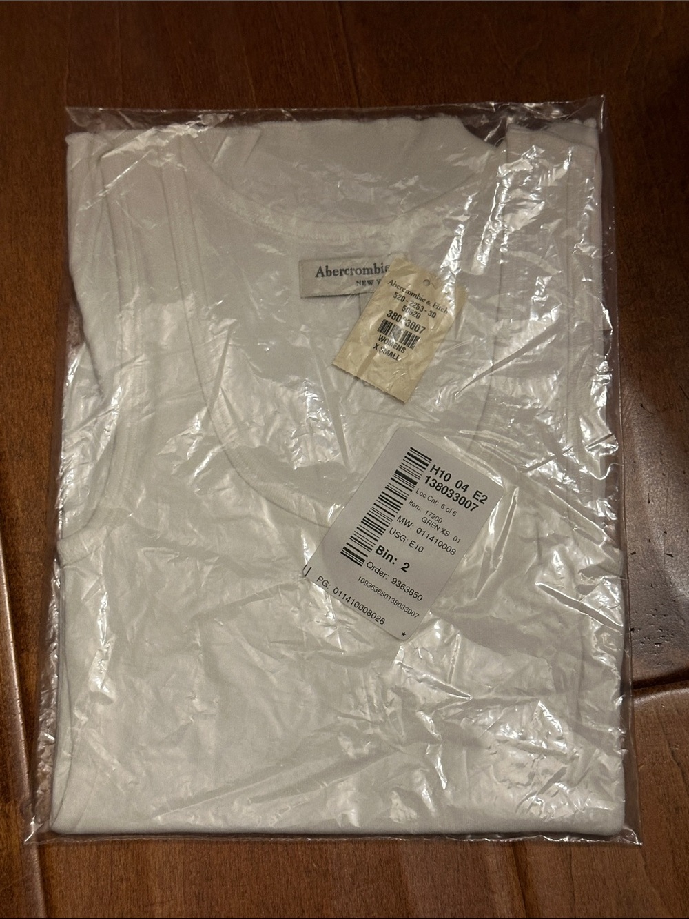 Abercrombie & Fitch Tank Tops - Picture 3 of 4